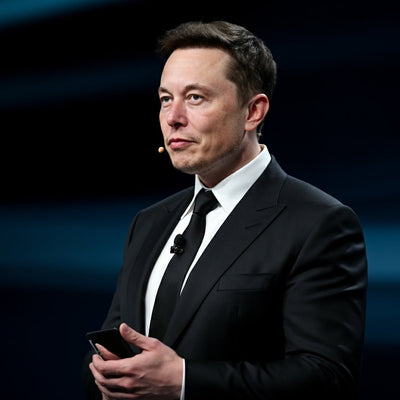 Elon Musk desmiente el informe que afirma que xAI recaudó 15 mil millones de dólares en una ronda de financiación.