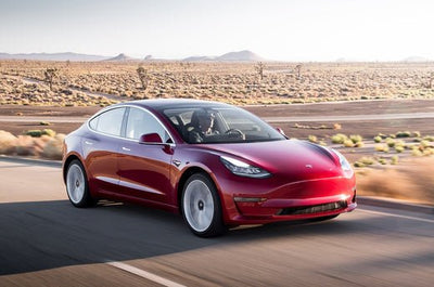 Hvordan tænder man havariblink i Tesla Model 3?