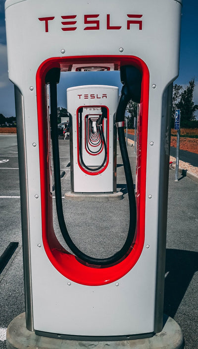 L’app Tesla ha aggiunto un pass di ricarica 2025 e un premio Supercharging per nove vincitori
