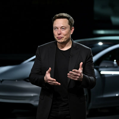 Tesla CEO Elon Musk annoncerer stor opdatering til Full Self-Driving: Muligheder for at sende sms'er under kørsel