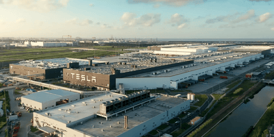 Tesla Opens China Model Y L Orders at 339,000 Yuan