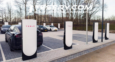 テスラのV4スーパーチャージャー:350 kWの充電速度を公開!