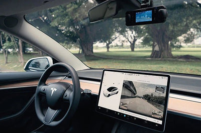 Os Olhos do Seu Tesla na Estrada: Como Visualizar e Gerir as Gravações da Dashcam