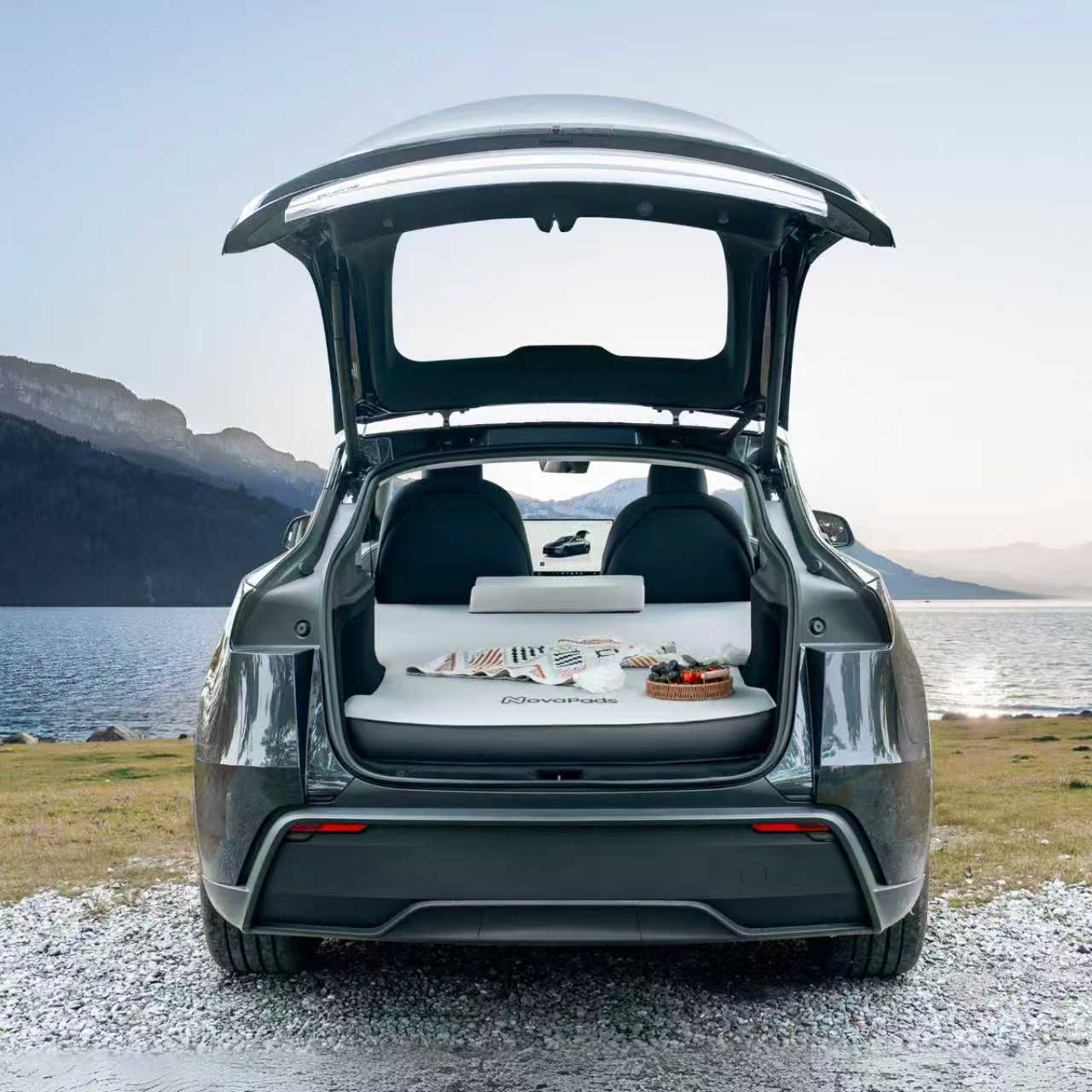 Model Y エアーマットレス Amazon.com : Self-Inflating Car Air Mattress for Tesla Model Y