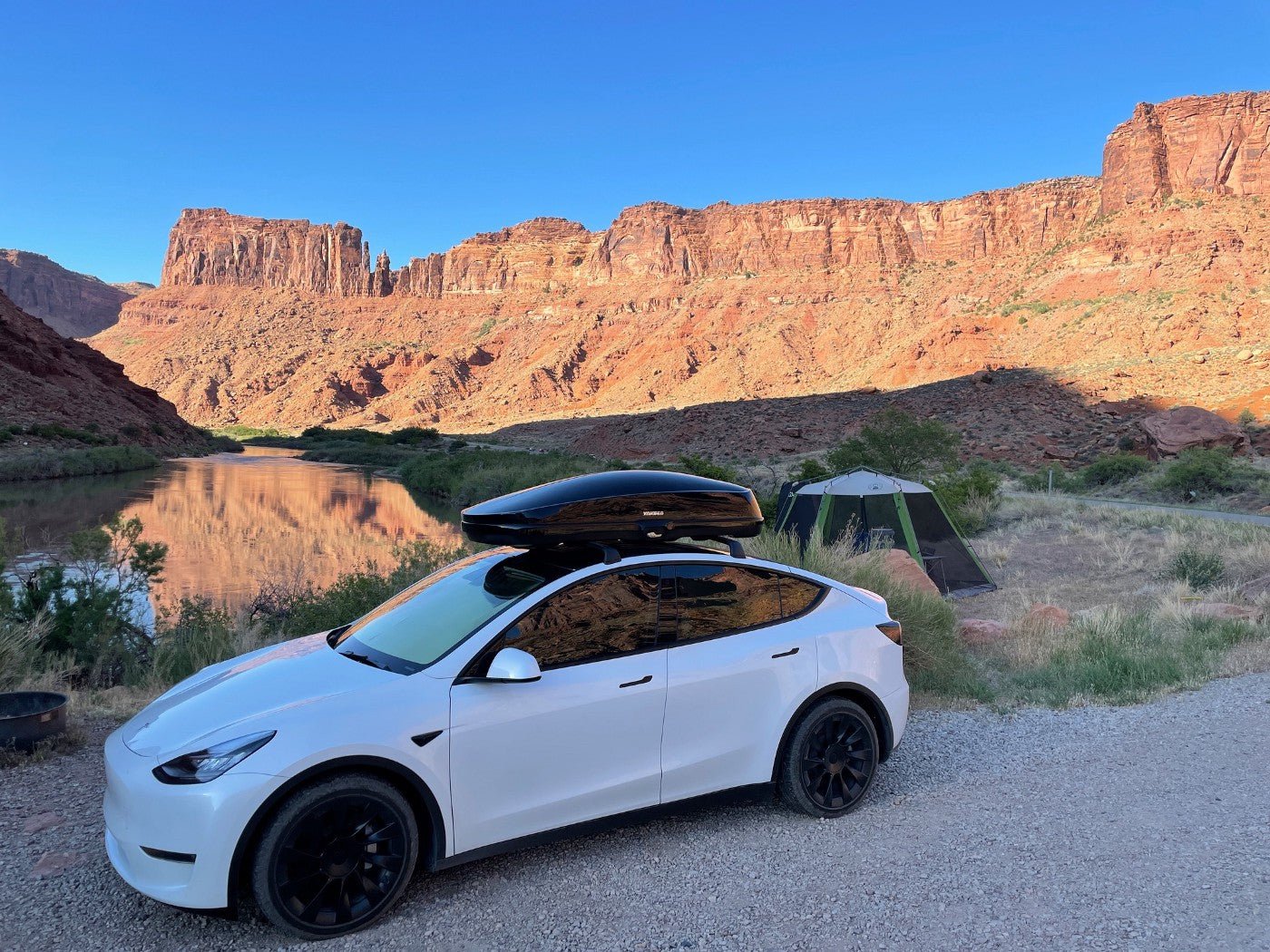An Article to Give You A Thorough Understanding of Tesla Roof Racks!