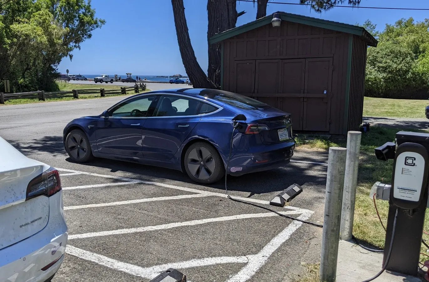 Efficient Charging Strategies: Tesla Tips for Long-Distance Journeys - Tesery Official Store