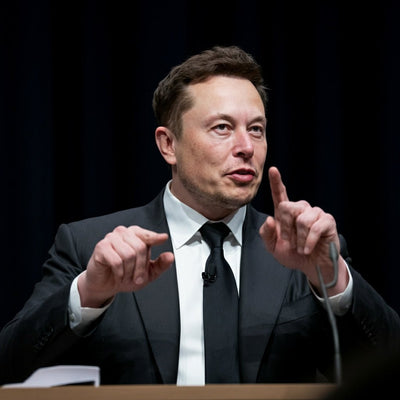 Elon Musk svarer på kritik over hans kontroversielle lønpakke