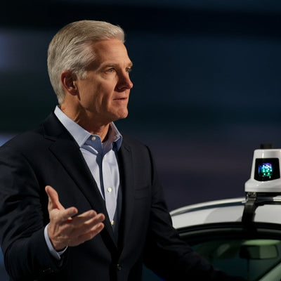 El director ejecutivo de Ford prefiere el enfoque LiDAR de Waymo frente a la conducción autónoma basada únicamente en visión de Tesla