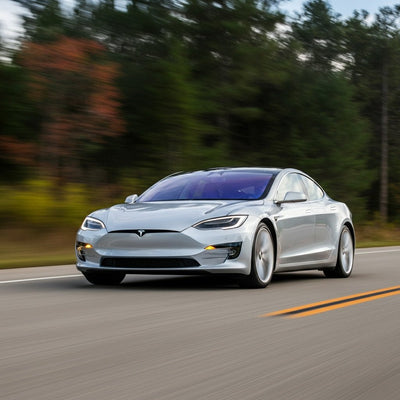 我的 Tesla 在 FSD（監督式）v14.1 上做了這個，網路一片瘋狂