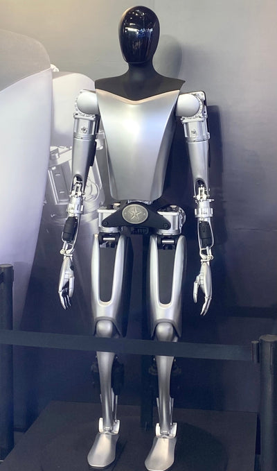 Tesla Optimus a publié une nouvelle vidéo de relations publiques du laboratoire le 2 décembre 2025.