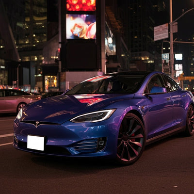 Tesla Optimus asume un nuevo rol repartiendo dulces en Times Square