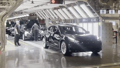 Tesla Q2 2025: 410.244 prodotte, 384.122 consegnate in vista della conference call del 23 luglio