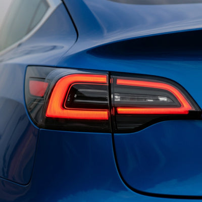 Tesla Reintroduces Turn Signal Stalk for Model 3 Owners in China — for a Price