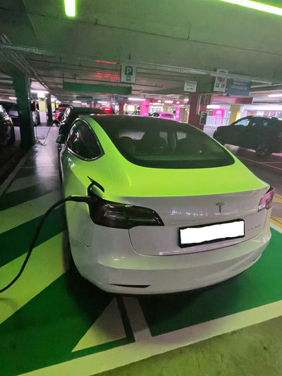 Tesla Shop Listed a One-Month FSD (Supervised) Gift Card, Dec. 2025