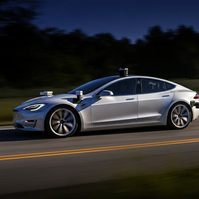 Tesla inizia i test dei Robotaxi senza passeggeri a bordo
