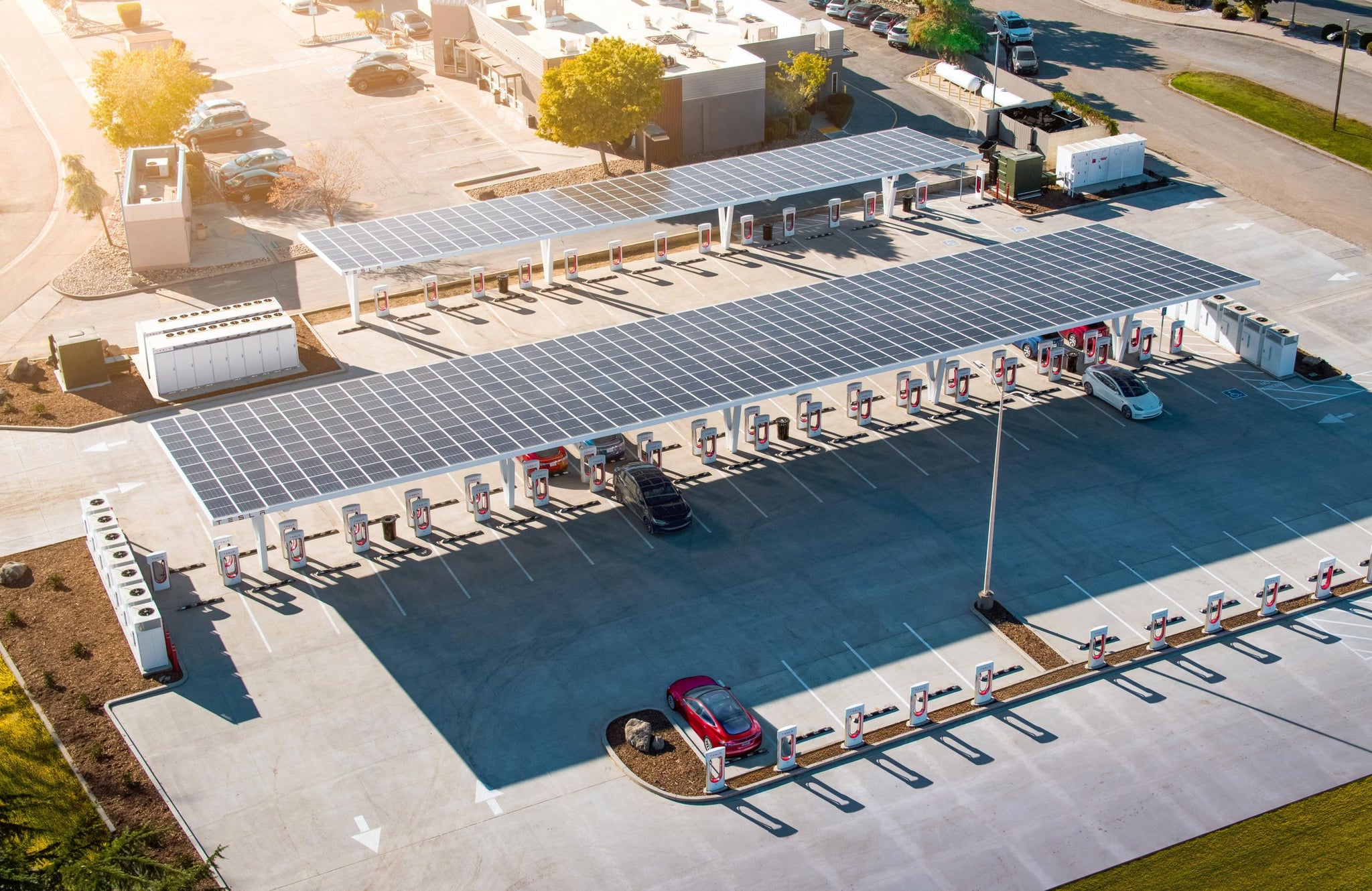 Tesla to Construct World's Largest Supercharger Station in Florida - Tesery Official Store