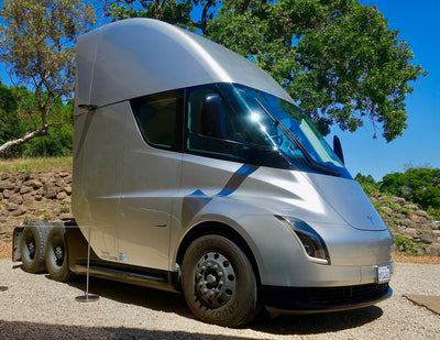 Thanksgiving 2025 Drones Showed a Quiet, More-Complete Tesla Semi Factory in Nevada