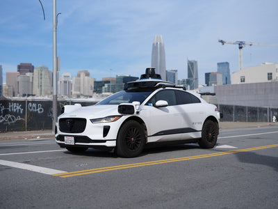 Waymo Paused SF Robotaxis After the Dec. 20, 2025 Blackout Stalled Cars
