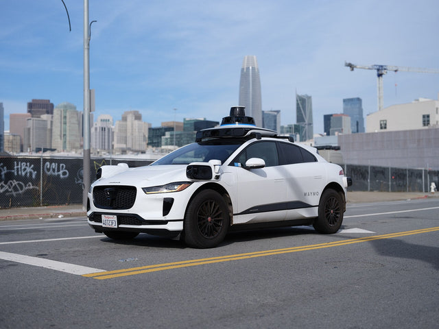 Waymo satte robotaxaerne i San Francisco på pause, efter strømafbrydelsen den 20. december 2025 fik bilerne til at gå i stå