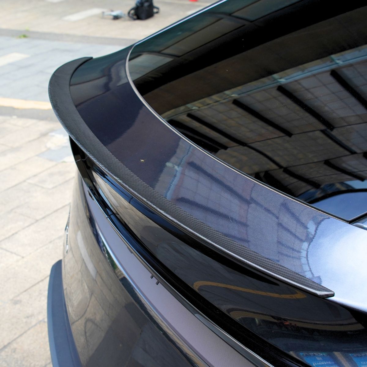 Tesla Model Y Spoiler Rear Rood Tesla Model Y Juniper Dry Carbon Rear Spoiler 2025+ - OEM Fit | Tesery