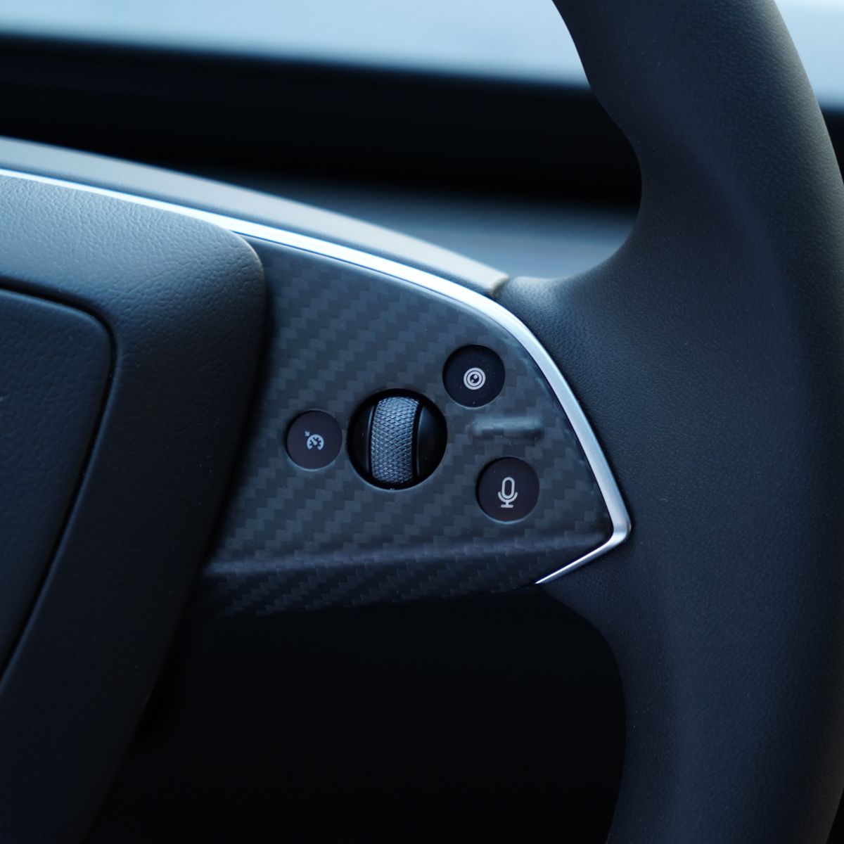 Dry Carbon Fiber Steering Wheel Trim Cover for Model 3 Highland / Model Y Juniper (3 Pieces) - Tesery Official Store