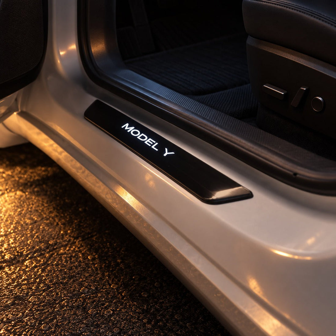 LED illuminated Welcome Pedal Door Sill Protector for Model Y / 3 | TESERY - Tesery Official Store