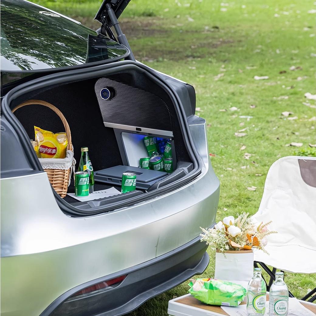 Tesla Model 3 Highland 冷蔵庫 - リアトランク カーフリッジ | TESERY