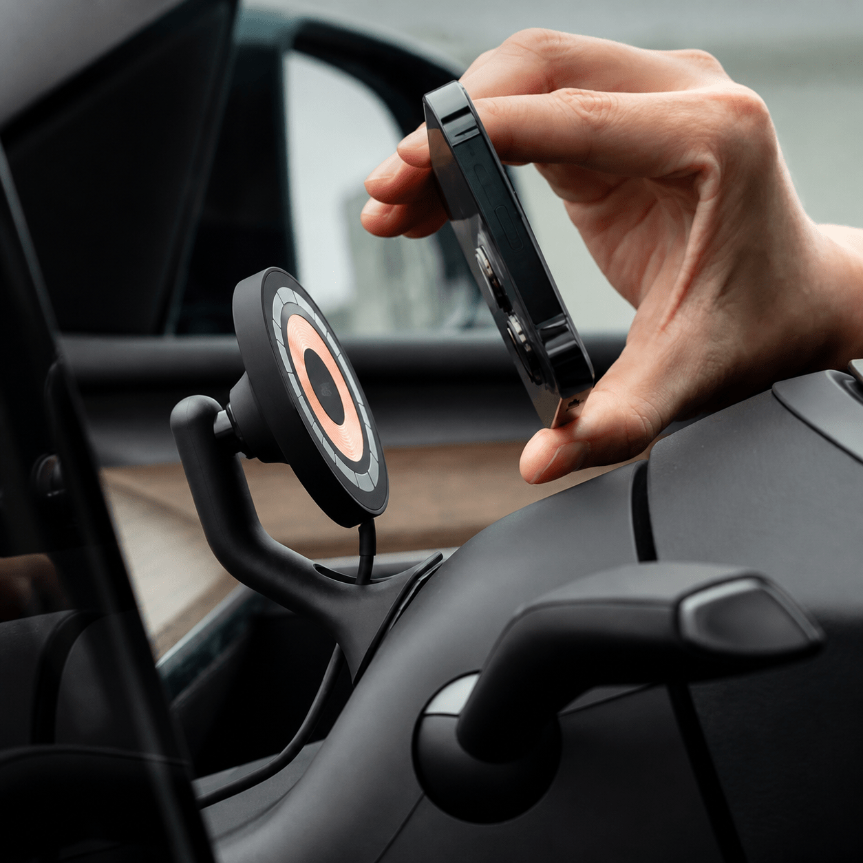 TITA Flexural - Magsafe Wireless Charging Phone Holder for Model Y/3 Highland - Tesery Official Store