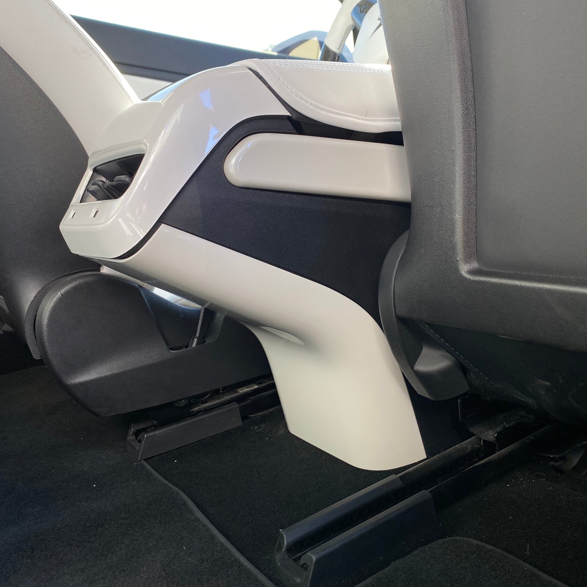 Model 3 / Y Backseat Center Console Base Cap - Variety White
