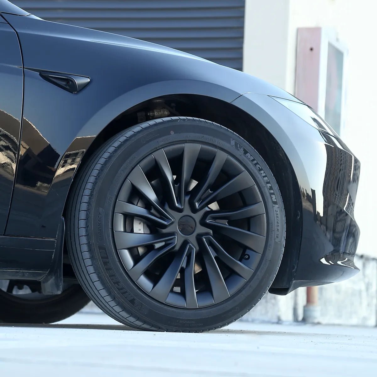 テスラ純正model3 highland用18インチ アルミホイール(単品) B テスラ テスラ純正model3 highland用18インチ アルミホイール(単品) B テスラ